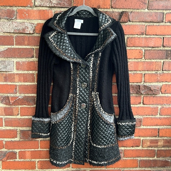 Monroe & Main Y2K Cardigan Sweater - Picture 1 of 8